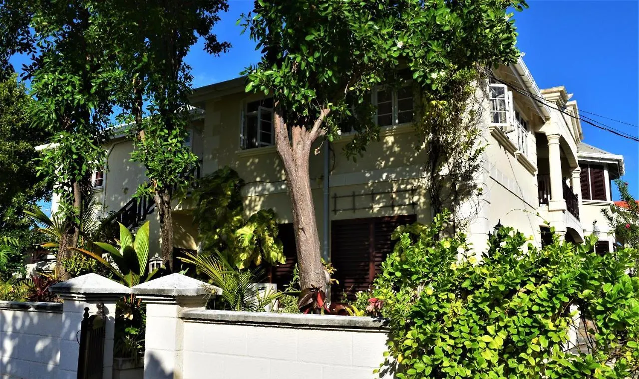 Coconut Walk Beach Apartment Christ Church 0*,